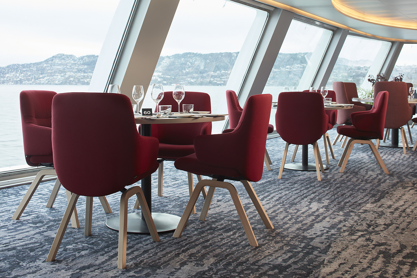 Stressless® dining area in Havila Capella