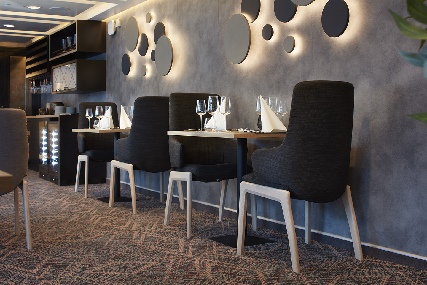 Stressless® dining area in Havila Capella