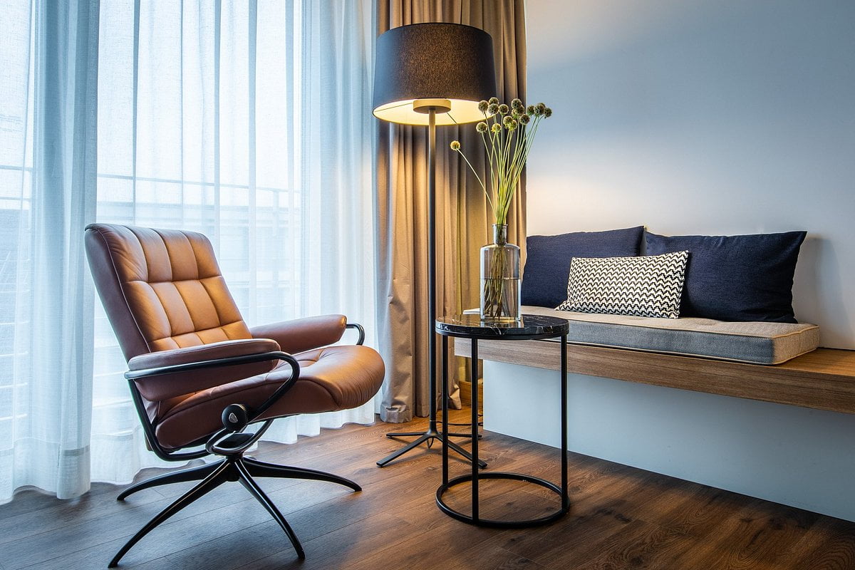 Radisson Cologne room with Stressless chair