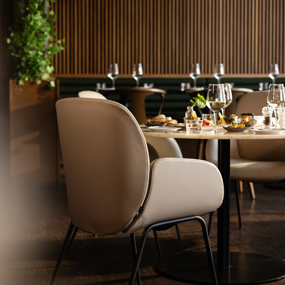Stressless dining chair